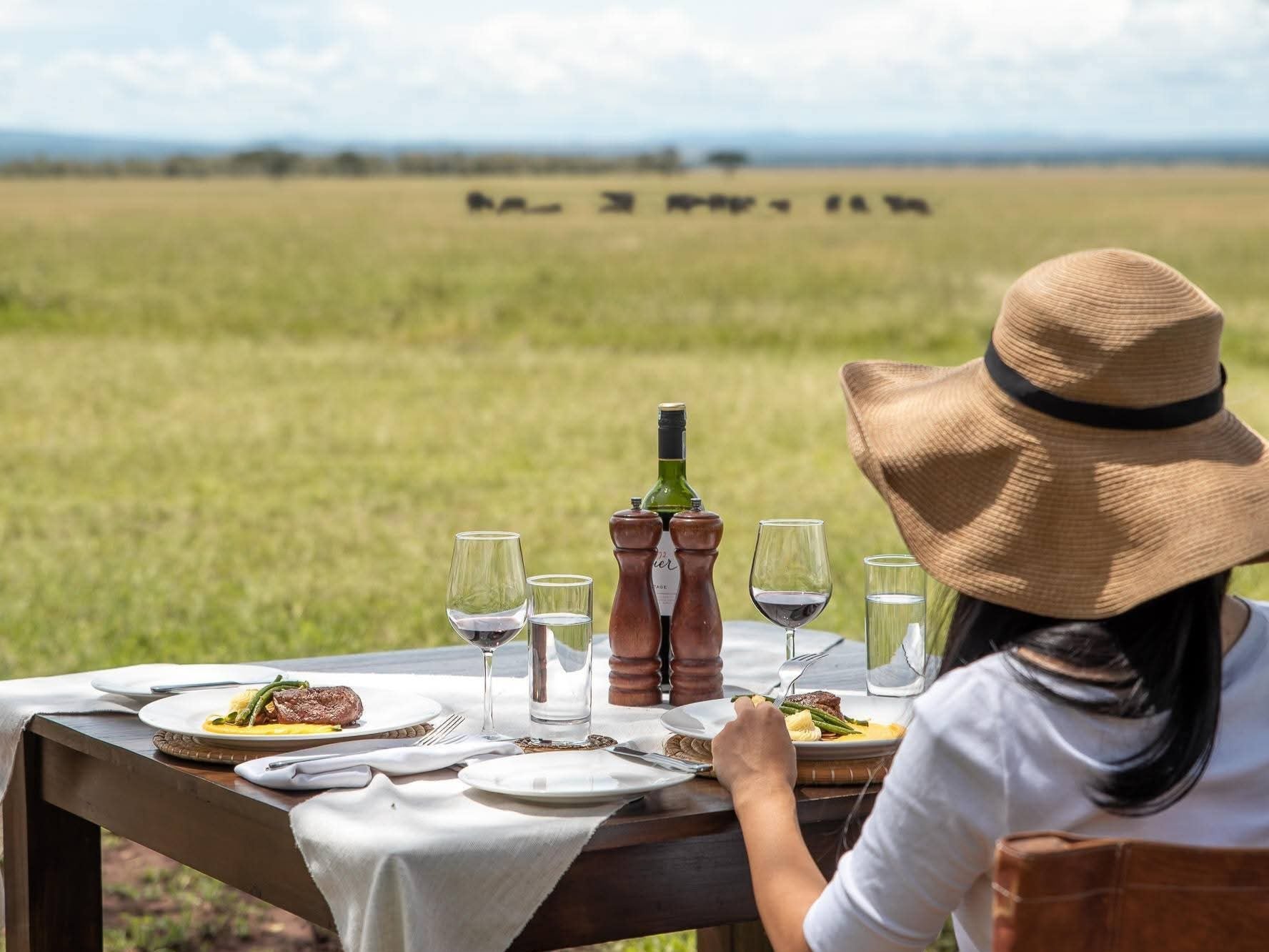 6-Day Tour of Lake Nakuru National Park, Lake Naivasha & Masai Mara